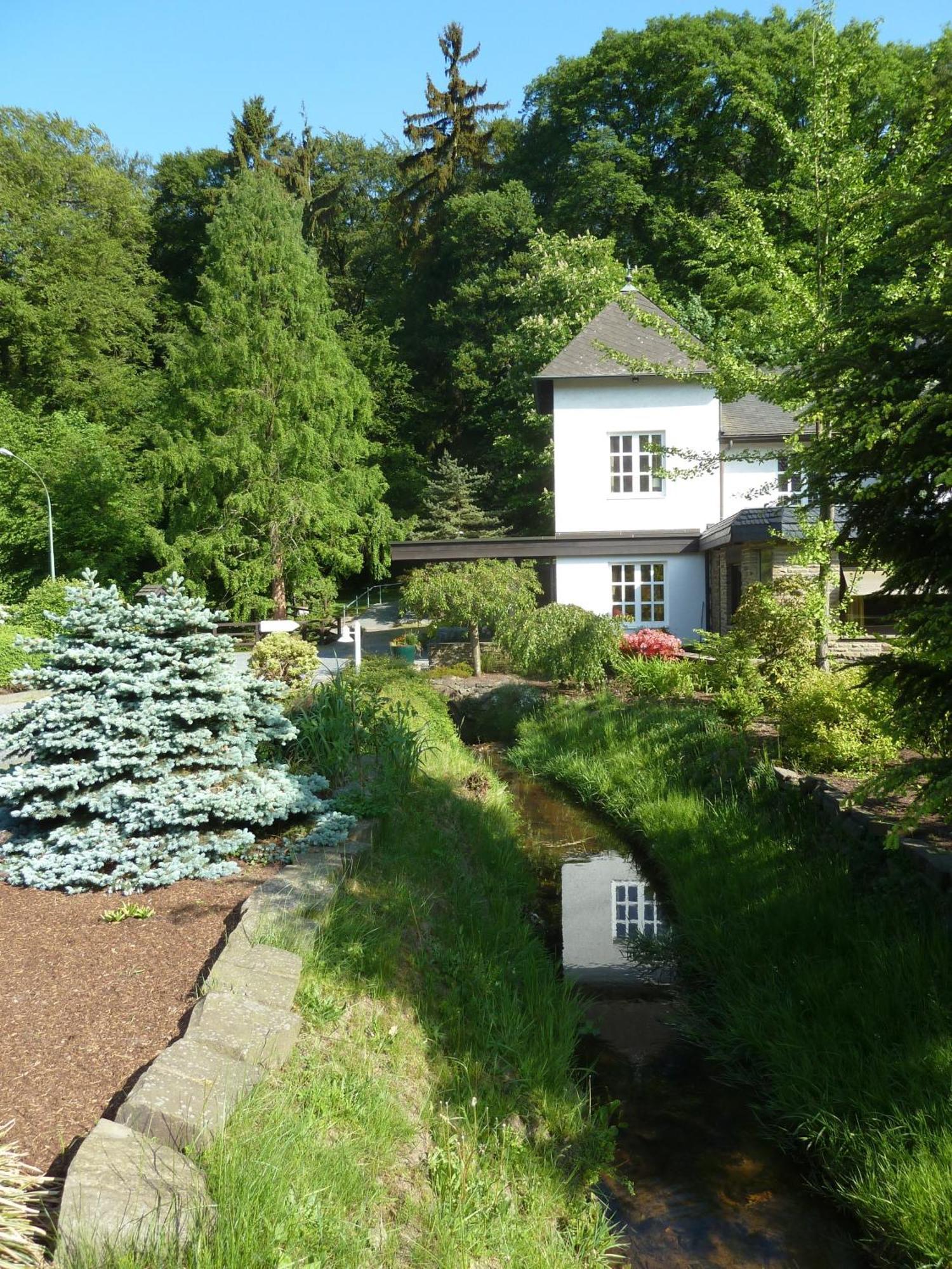 Romantik Waldhotel Mangold Bergisch Gladbach Dış mekan fotoğraf