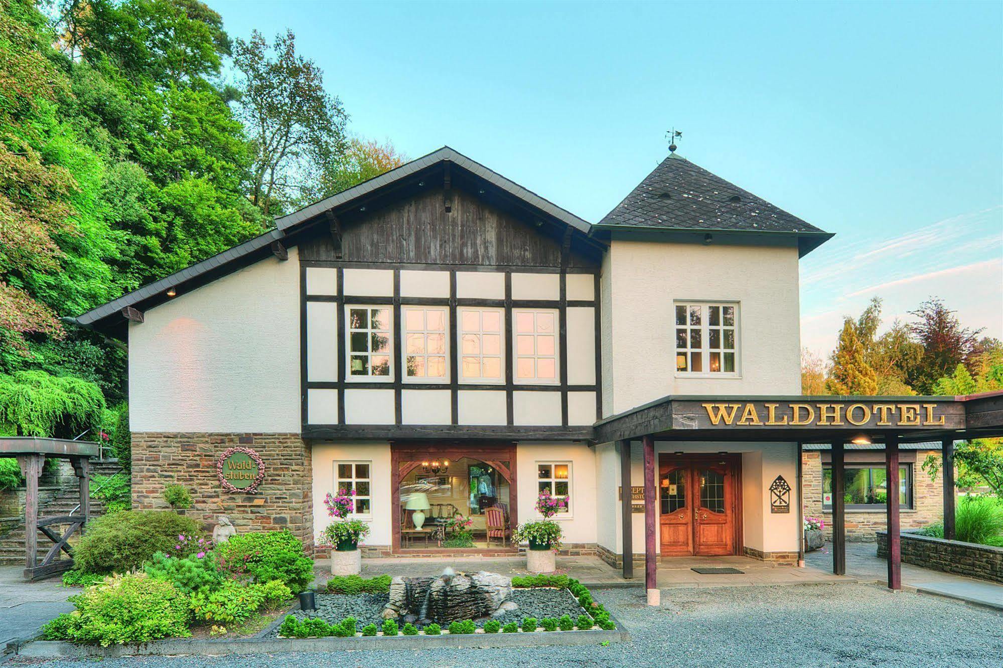 Romantik Waldhotel Mangold Bergisch Gladbach Dış mekan fotoğraf